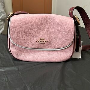 NWT  Coach Macie Saddle Bag Pink/Burgandy